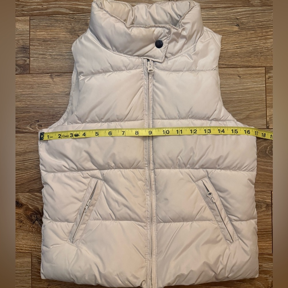 GAP Cream Puffer Vest Girls Large EUC - Picture 9 of 9